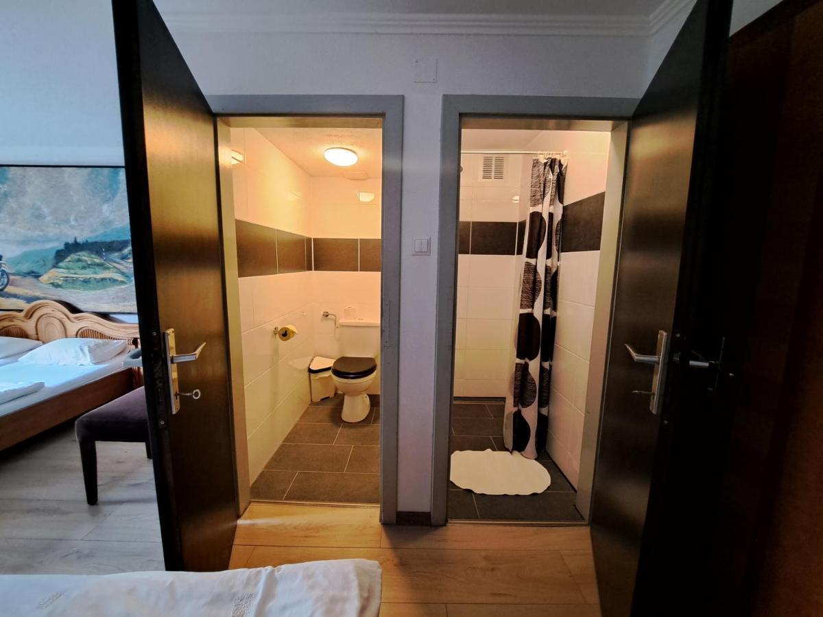 Blue Mountain Hotel アフリッツ エクステリア 写真
